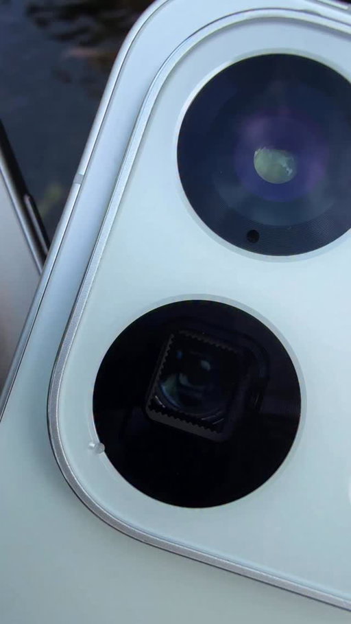 Underwater video test between the new Poco F8 Ultra vs iPhone 17 Pro Max vs Oppo Find X9 Pro vs Vivo X300 Pro. Which phone do you think looked the best? 

#poco #iphone #oppo #vivo #smartphonephotography #underwater #underwatervideo #tech #technology #smartphone #phonephotography #comparison #camera