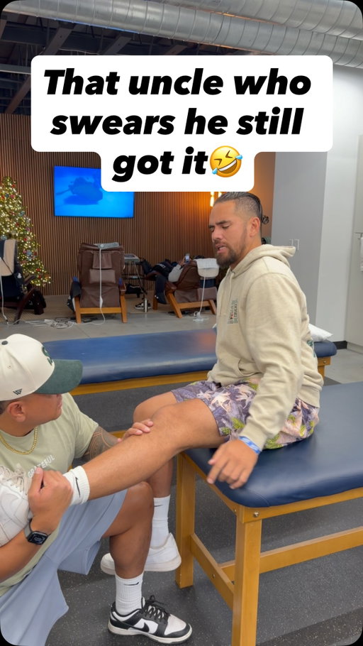 Sole, hang it up already uce 🤣🤣🇼🇸🇼🇸

#Uncle #AnthonyFelesi #Samoan #Basketball #Chiro