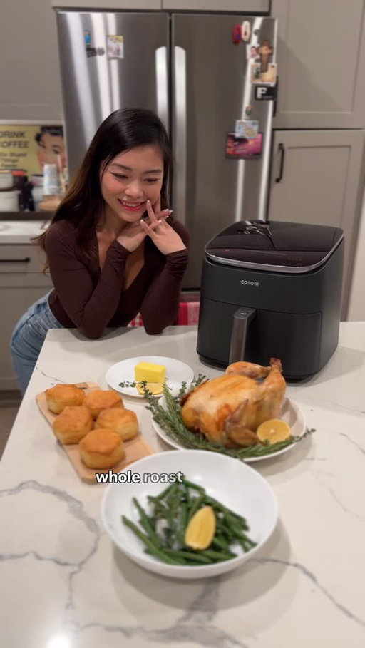 I always thought the holiday season meant taking over the whole kitchen... but this Thanksgiving 🦃, and counting down to Christmas 🎄, looked a lot calmer ✨
I made our turkey - aka a whole chicken in the Cosori TurboBlaze and it came out golden and juicy 😋
More time at the table, less time stressing, that’s my kind of cozy holiday ✨

#cosoriairfryer #CosoriTurboBlaze #Chrismas #holidayseaon #holidaycooking #momlife #toddlermom #familytime