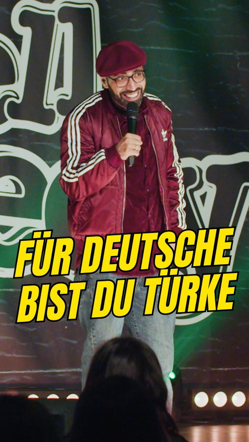Tickets auf rebellcomedy.de für die neue Tour!

Alle Ausländ€r sind Türken🇹🇷😂😂

#rebellcomedy #rbc #rebellforlive #standup #standupcomedy #comedyreels