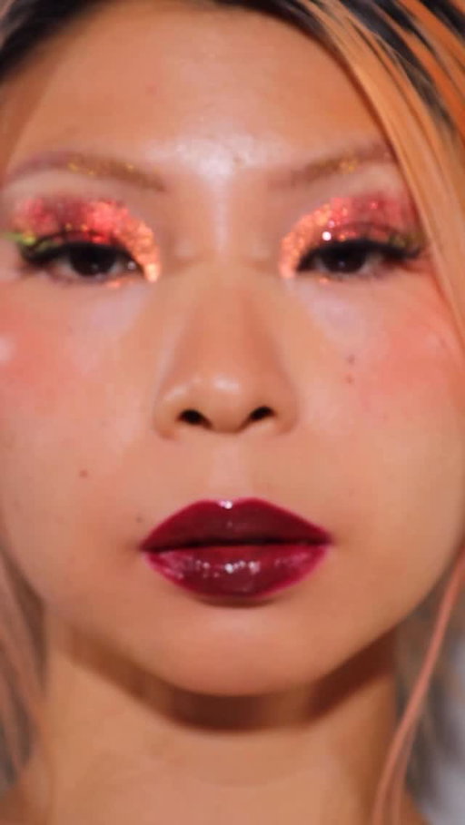 Berry cocoa lip combo 🫐🍓🍫👄✨

Completely off topic…
but have you ever added honey-blueberry syrup to your hot cocoa?
If you haven’t — you’re welcome. 🤤

Here’s a lip combo inspired by my latest obsession:
a warm cup of cocoa with a honey-berry drizzle.
Rich, sweet, indulgent. 

@patmcgrathreal dramatique mega lip pencil- garnet glow*
@queencosmeticsstore liquid lipstick- earth angel,  gloss in muse*

Save this for your holiday lip combo cravings ✨ How would you rate this lip combo?