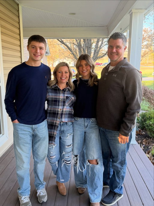Blessed is an understatement this year!! 🧡

There are countless reasons to be thankful but here are just a few:

• My health (& the incredible doctors who’ve cared for me this year)
• Family & friends who lift me up every day
• New opportunities and exciting adventures ahead
• The game of golf that brings me joy again 
• And all of YOU!!💛

“Give thanks to the Lord, for he is good; his love endures forever.”
— 1 Chronicles 16:34 ✨

Feeling full of gratitude (& pumpkin pie) today and every day. I hope y’all had a fabulous Thanksgiving🦃🍂

#thanksgiving #family #blessed #explore