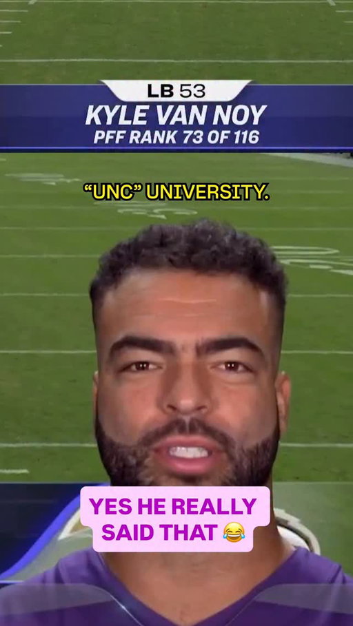 Kyle Van Noy took full advantage of his intro. 😂