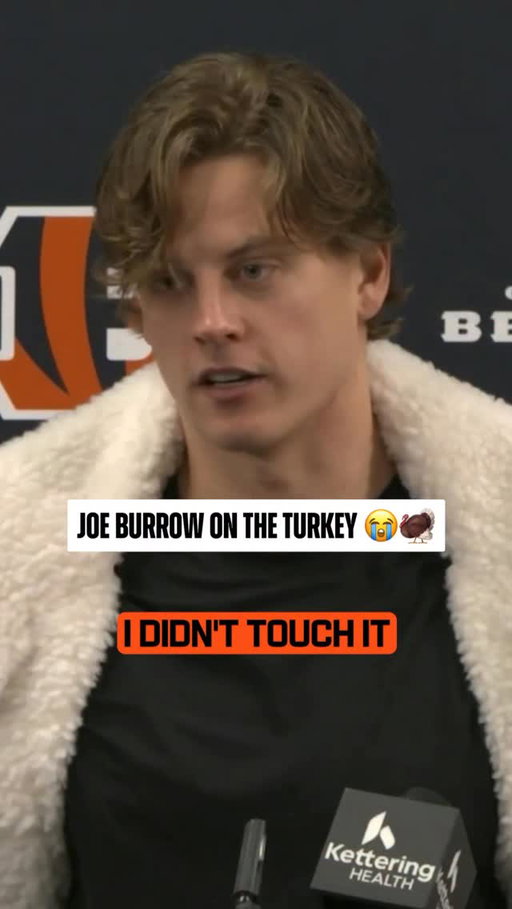 @joeyb_9 wasn’t messing with the turkey after the game 😂