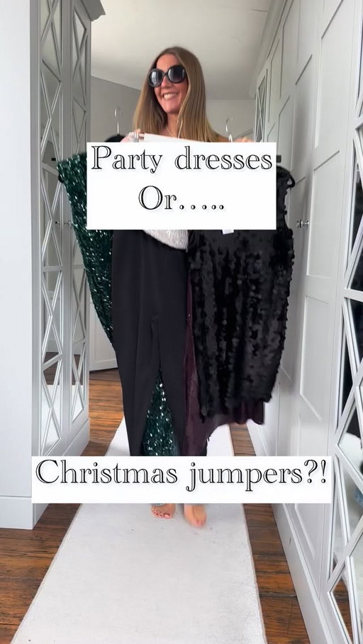 Get an EXTRA 5% off the @peacocks_fashion Black Friday deal with my code LOM5 today for 24hrs!!! Run don’t walk!!! Will you use it to bag a dress/jumpsuit or one of these gorgeous Christmas jumpers? 🩷🌟🩷
Ad @peacocks_fashion