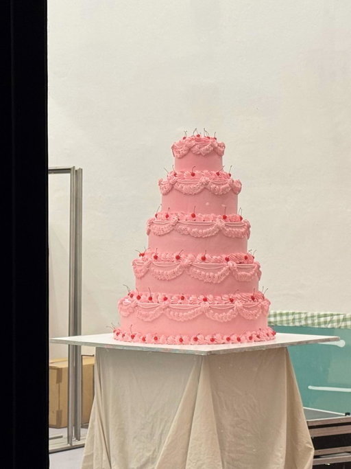 It’s still our birthday week, so code VOOFUENFZEHN gives you 15% off on all purchases. Come by the store or use it online. 🎂🎂