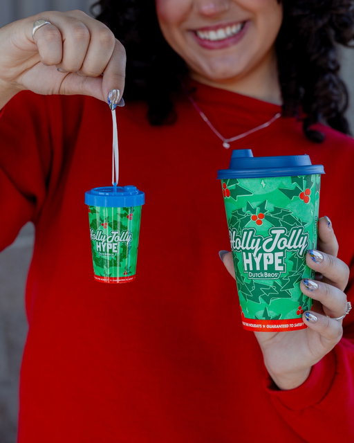 holiday drop time 🤭🎁⁣
⁣
starting at 10AM today, Fri 11/28, get a randomly selected ornament w/ every  large or medium drink purchase while supplies last! collect all 3! max 5 per customer. order ahead will be unavailable between 9AM-12PM local time. orders cannot be placed via the app during that time 💙