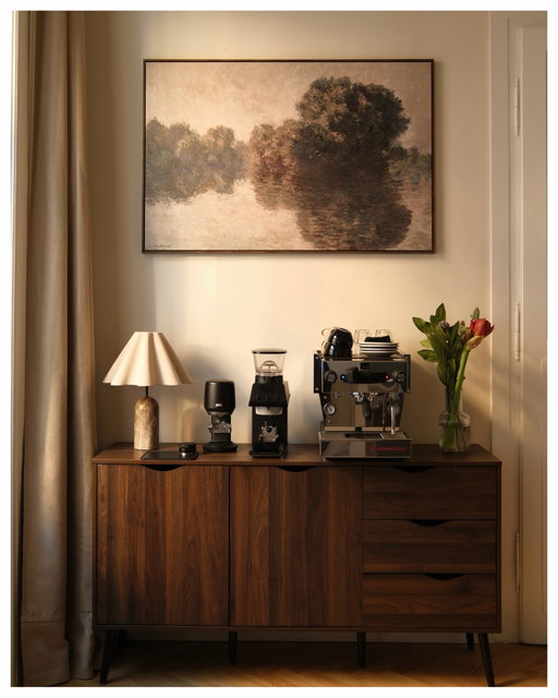 There’s less sunlight these days ☀️
•
•
•
•
#interiordesign #photographer #homebarista