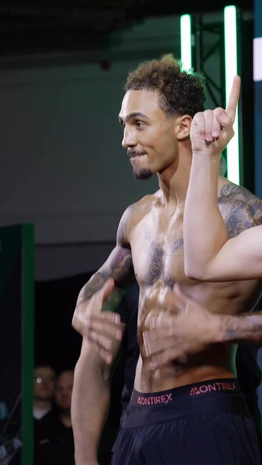 Time to slice and dice 🔪🎲 @benwhittaker 

#WhittakerGavazi live on DAZN tomorrow 🔥