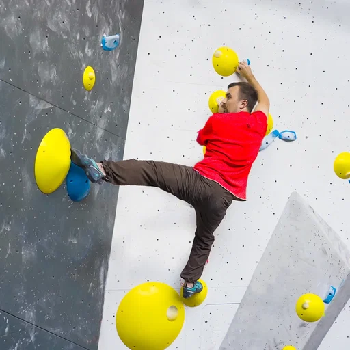 This week we team up with @outlier_distribution to set a replica of the famed "Boulder Problem" crux from the line Freerider from the Free Solo film featuring Alex Honnold.

The original problem is around 7B (V8). We set a replica using the Unleashed Climbing Terrors. The two versions we set are around 7A+/B and 6B+.

Video live on the climbing channel now!
