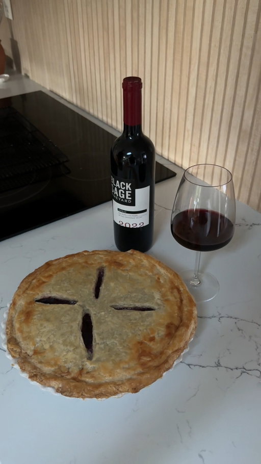 Flour on the counter, wine in the glass and nothing rushed 🍷 

Black Sage Vineyard, BC wine, bold red wines, baking and wine, Okanagan Valley winery, Canadian winery, holiday moments