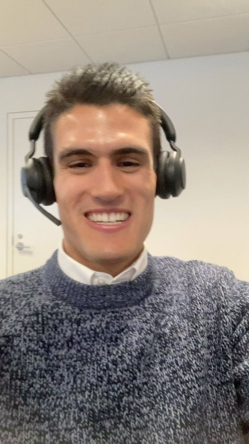 Buddy the only call you make after lunch is the one when you call it a day…don’t act like you’re heading out early because it’s Black Friday…this is your usual let’s go