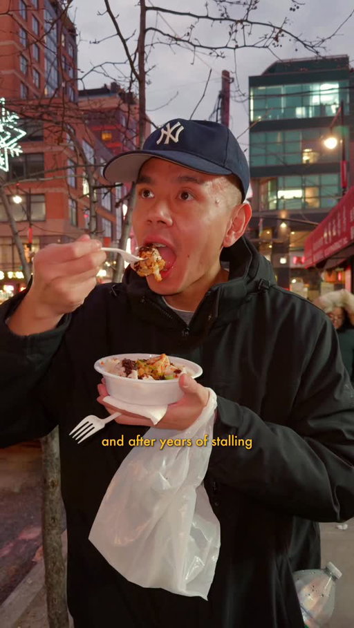 Flashback Friday to when I tried these incredible chili wontons from Whitebear for the first time 🥟 

📍135-02 Roosevelt Ave
Flushing, NY 11354