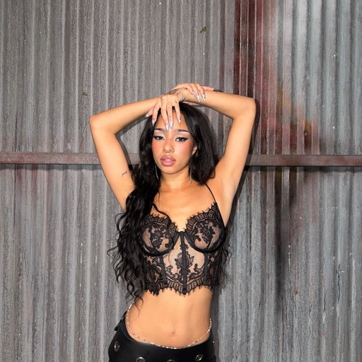 🖤

mua @yasminist 
hair @sullylayo 
@thisisbabe / @you.studiola 
styling @katieqian