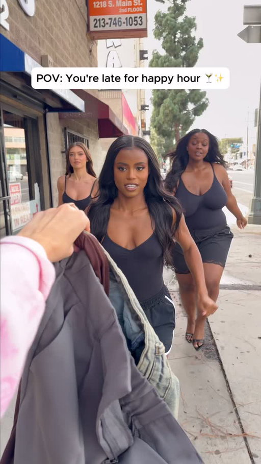 Running so we don’t miss the happy hour discounts. ✨🍹

#FashionNova #NovaBabe #OOTD #GirlsNightOut