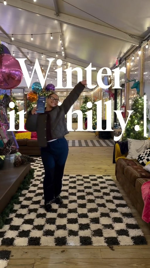 Looking for things to do in Philly this winter? 🪵🧣❄️✨
Winterfest on the @delawareriverwaterfront is a must-do on your Philly winter activities list. From ice skating @ibxriverrink and holiday lights to warm cabins, food, and the perfect Philly date ideas.

🎄Add these to your winter bucket list Philly and save this for your next weekend in the city!