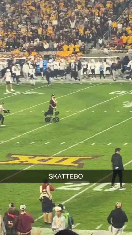 I think Skattebo could still run for 100+ yards on his scooter
-
🎥TT/bbigballerrrrr