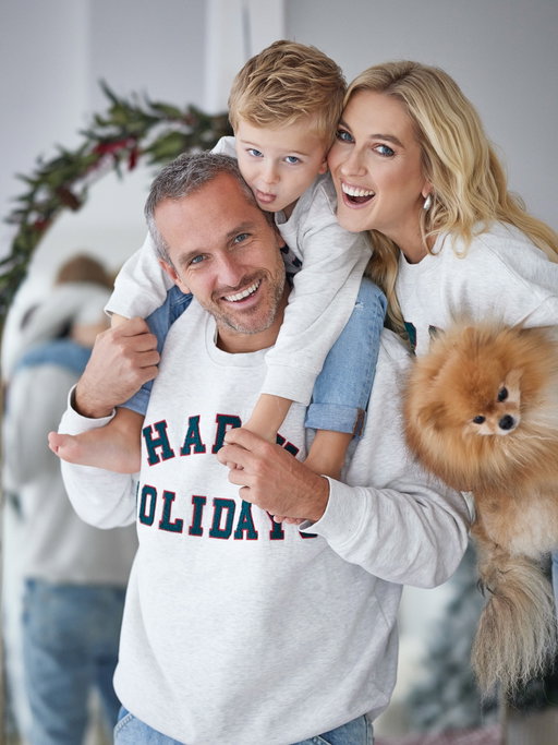 Jedno krásný focení s @zorkahejdova 🤍 
Doufám že si dnes užíváte čas s rodinou a třeba pečete perníčky💛 #christmas 
Mua/hair: @martinaknizova ✨
