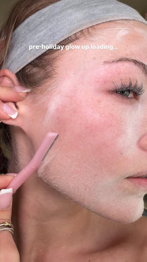 que the biweekly dermaplaning & tanning ! 💋🎀🎁🌸✨
#selfcare #makeupinspo #trending