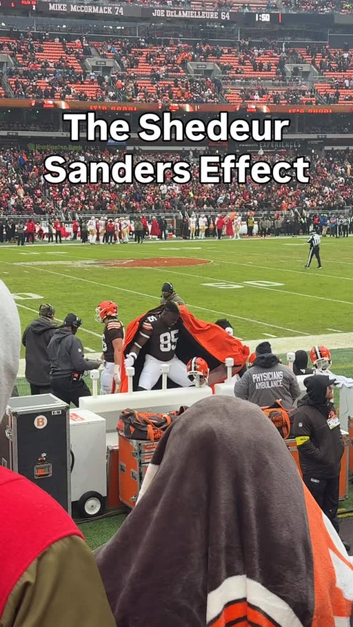 David Njoku is HYPE after the Shedeur Sanders TD #nfl #clevelandbrowns #browns #shedeursanders #cleveland
