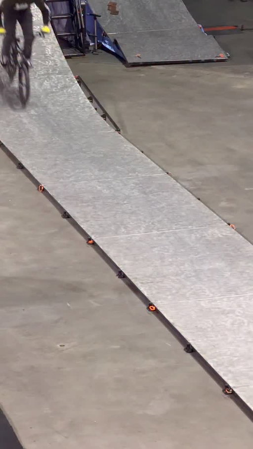 Triple flip snapped so fast, at last nights @nitrocircus show was a lot of fun looking forward to the next one in Glendale  @monsterenergy @ethika @wienerschnitzel @odigrips @odi_bmx @byltbasics #ethika #monsterenergy #monsterenergydrink wienerfam byltforthis @nitrocircus  @thesecretbmxshop @securechoicelending