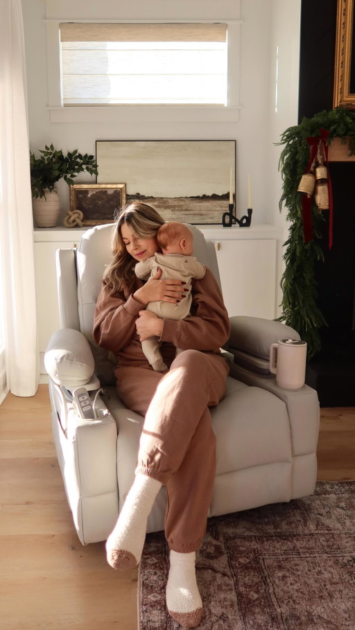 Sitting and feeding Bear in this cozy little corner has become one of my favorite parts of the day 🧸🤍
The @mamazingglobal Lullapod chair made our living room feel even cozier and it’s where I spend so many sweet moments with my boy. The smooth glide, the support, the easy recline and all the extra features make it feel so thoughtful.
The best addition to this space 🤍
Head to the link in my bio to get the deal using my code DARINAEG10 
@mamazinghome