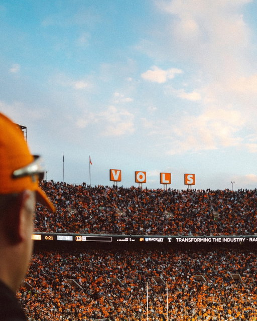 talkin’ Tennessee 🍊

first time seein @vol_football at Neyland - i see what all the hype is about 🥹

vandy v vols game, 11.30 - shot on RicohGr3 :)