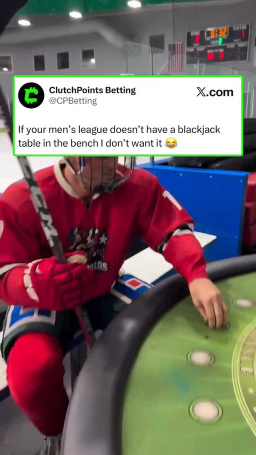 This has to be the greatest men’s league of all time 😂

Via @pigeonvizion