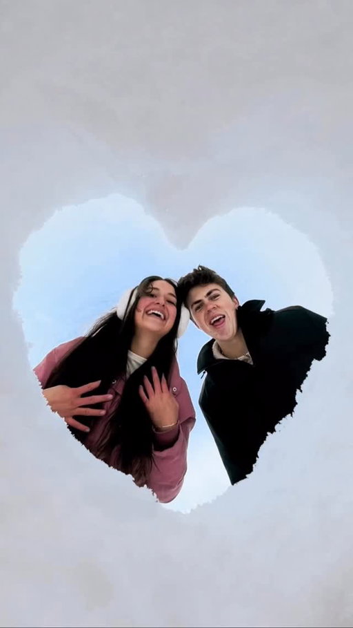 The cutest photo idea for this winter season ❄️🩵
.
.
.
.
.
.
.
.
.
.
#viral #couple #couplegoals couplepictures snowphotography familyphotoideas snowpic photoideas trend snowday snow heart photo trend | sand heart photo idea in the winter