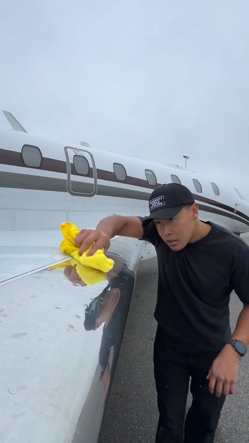 Detailing a $45M Dollar Private Jet at the most SECURE Airport in the World 🌎 

#aircraftdetailing #privatejet #aviation