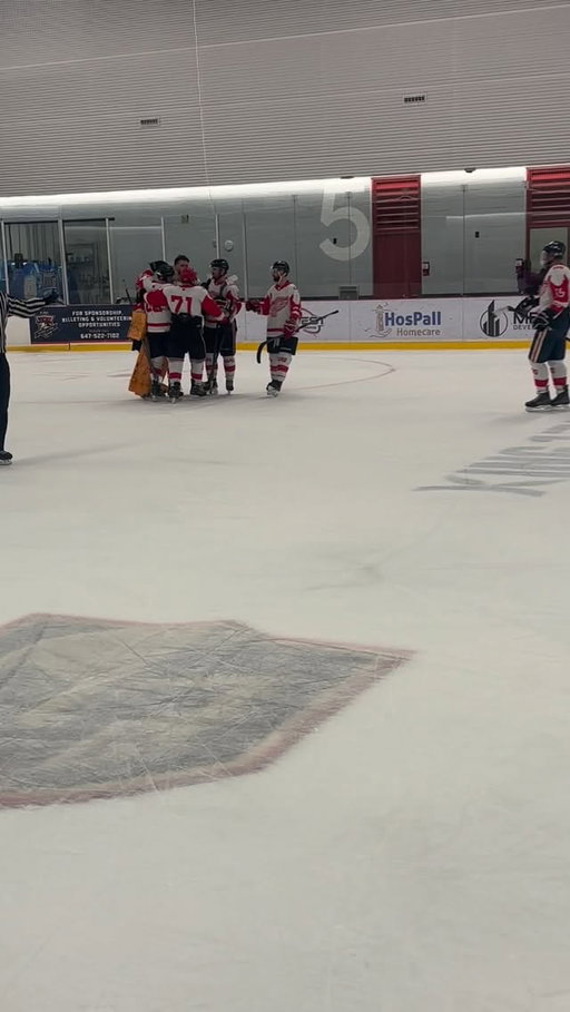 The Desert Dogs beat the Cherry Pickers 2-1 in a shootout