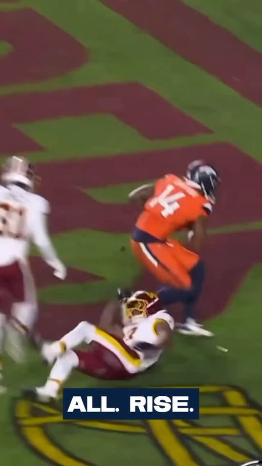 This throw 😮‍💨

📺: NBC