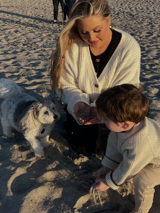My lil Zeusy. He marked the beginning of my adulthood and the moment my life truly began. He was my best friend when I felt a bit lost, when I struggled with my life direction, when I started a new relationship, when my career took off, when I moved cities, when I bought a house, when I got engaged and married, when I got pregnant, when I had my baby. He’s been there through it all with us. Hamish and I are heartbroken ❤️‍🩹 He’s now in peace, no longer in pain and hopefully hanging out with my loved ones somewhere out there. I’ll miss you forever Zeusy 🪽