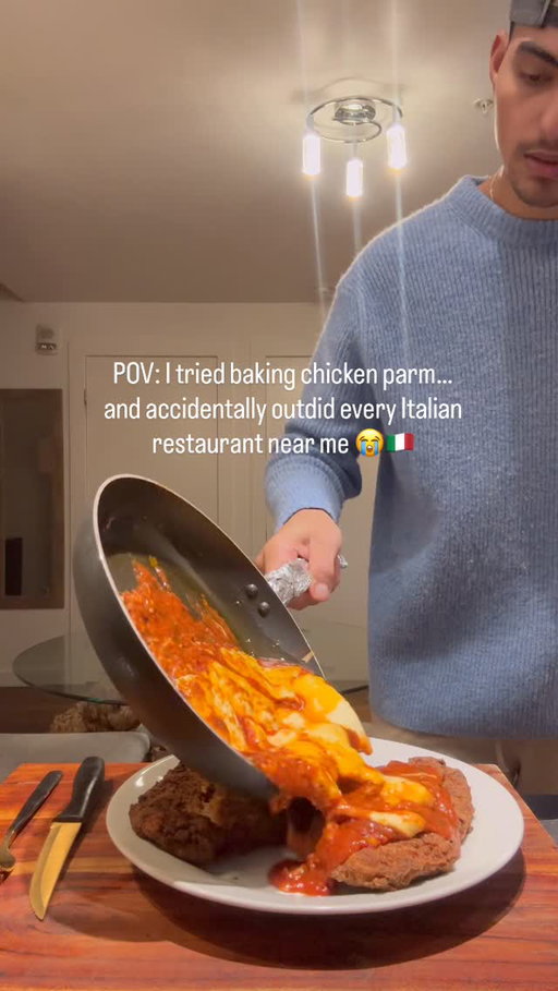 Did I just bake chicken parm better than every Italian restaurant near me?? 😭🤌🇮🇹
Be honest… would you try this?

#chickenparm #italianfood #easyrecipes #foodreels #homecooking #dinnerideas