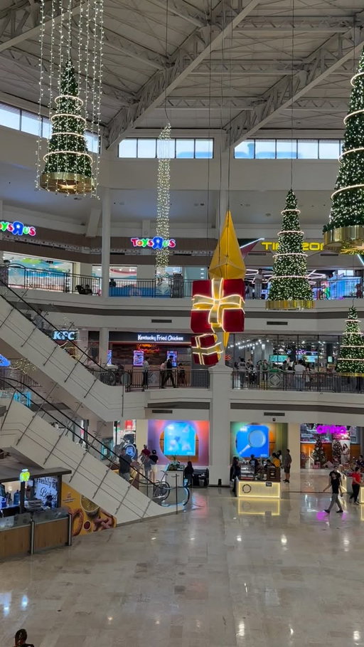 Nakakabilib din ‘tong wireless mic na ‘to, kahit anlayo ko na, malinaw pa rin 🫶 Hanapin niyo ko habang gamit ko yung Hollyland Lark Max 2 😁

#hollyland #hollylandlark #hollylandmic #mic