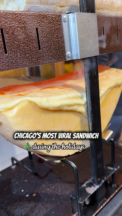 The most viral bite at Christkindlmarket — and the one people wait nearly an hour for. 🧀🔥Baked Cheese Haus melts a whole wheel of raclette (yes, the famously stinky cheese). Easily the most popular food at Christkindlmarket. 

#christkindlmarketchicago #raclettecheese #chicagofood