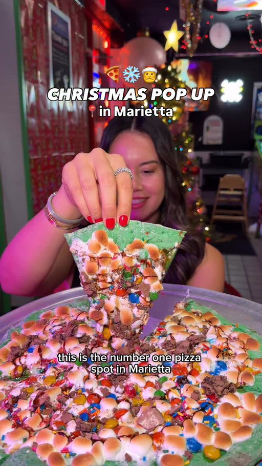 CHRISTMAS POP UP IN MARIETTA 🎅✨🎄❄️🍕
@solar_slice_pizza now has a full Christmas menú with Buddy the Elf pizza, Santa Garlic Knots, Christmas Tree-Z Bread, and more! All made with their green pizza dough. 
AND they’re open till 2am on weekends! Don’t miss this pop up in Marietta. 

#marietta #atlfood #atlantaeats #atlantarestaurants #atlrestaurants #thingstodoinatlanta #mariettaga