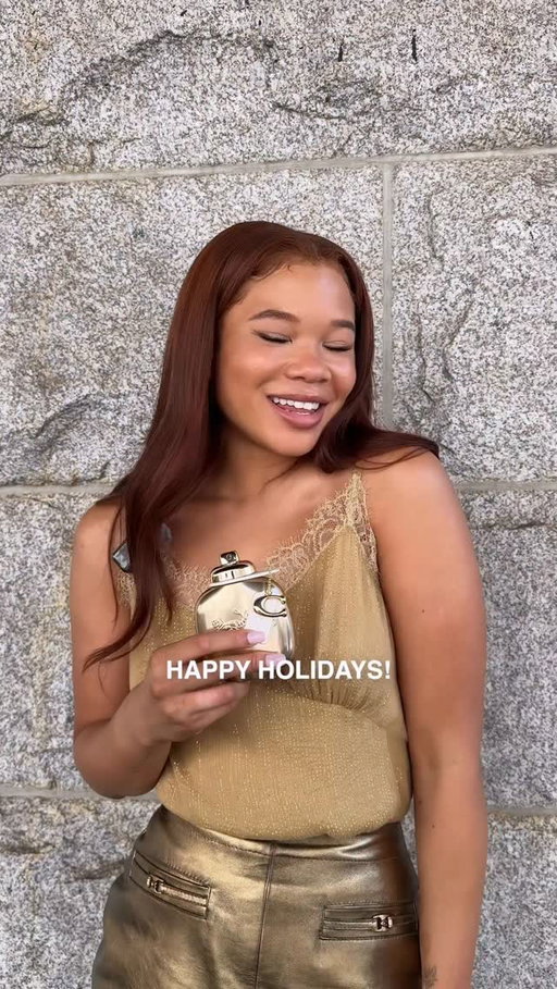 making every moment golden this holiday season with @Coach Gold  💛✨

#CoachPartner 
#CoachFragrance
#CourageToBeReal
