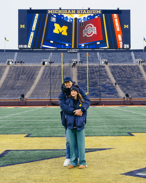 What a special thanksgiving weekend with the people I love most! Laughing, playing, eating too much… and enjoying our family and football and tradition in the state of Michigan. I am so blessed to work with the best team at @foxsports delivering a great game between the Lions and the Packers.

Working with Kevin Burkhardt and Erin Andrews and Tom Rinaldi and Dean Blandino and our entire crew made last Thursday so much fun. And then to travel shortly down the road to Ann Arbor to watch the most athletic Brady family member to ever play at Michigan, my niece Hannah, who plays for the Wolverines Volleyball team, and spend time with all of my extended family made this one of the best Thanksgivings ever.

It’s always such a special experience being on the Michigan campus, especially now that I don’t have to take finals anymore! 😜 We got to go to the big house to see Michigan football take on a great Ohio State team 😡 And to see so many former teammates and friends meant the
world to me. I’m so appreciative and grateful for all the incredible memories and relationships that have been created since I started at Michigan in 1995.

And to share that experience and all those memories with my kids was a dream come true. The game didn’t quite turn out the way we hoped (I still maintain it was a touchback!🤣) But the sun always comes up the next day, and to realize that it was one of the best weekends of my life, surrounded by the love of my parents, meant the world to me. I look forward to coming back soon and to finishing the NFL season strong and creating more unforgettable memories with this crew. Sending my love and gratitude to you all and I hope you had an incredible Thanksgiving as well. Even the people in Columbus 😉