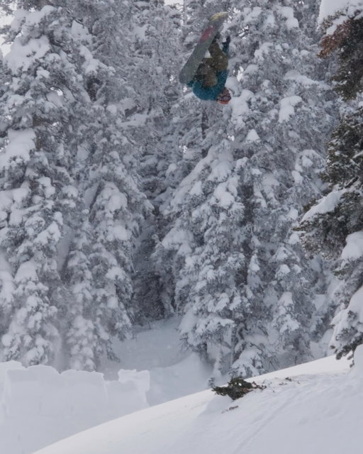 Heavy is an understatement - @SageKotsenburg’s “Eternal Descent” is one of one 😤

#MonsterEnergy #Snowboard