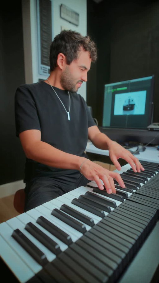 composing with this instrument duo has changed everything for me. i think it’s becoming an essential tool in every composer’s studio.

the osmose refurb and soliste’s physically modeled strings are having the best deal of the year right now. visit expressivee.com to learn more.