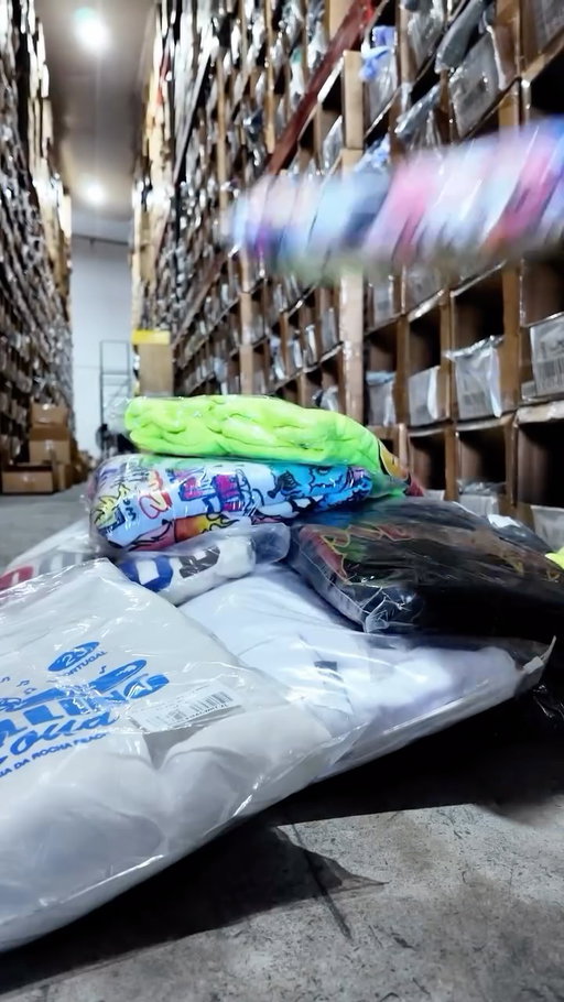 CYBER MONDAY MYSTERY BOX RESTOCK

20% OFF TODAY ONLY

👉 ShopRollingLoud.com