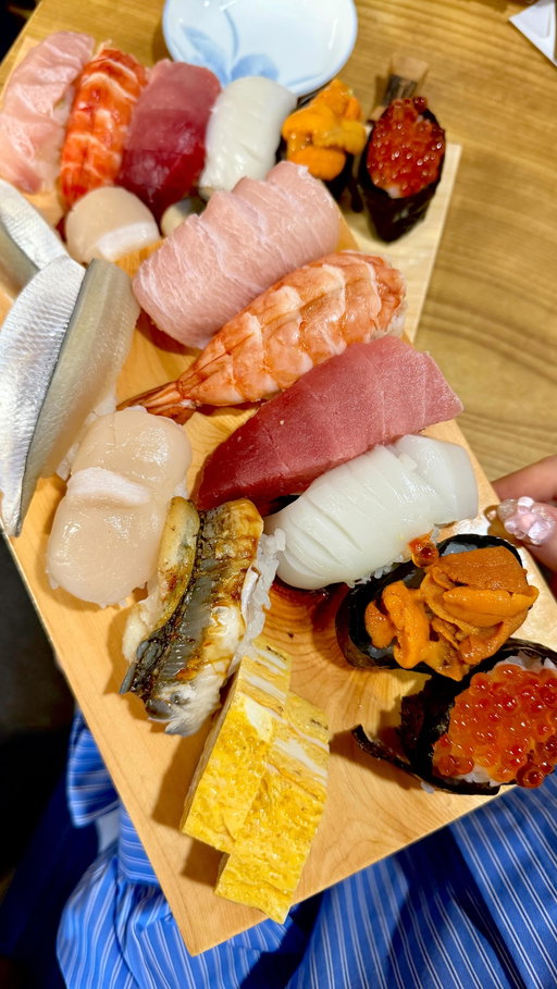 Nos cocina una abuelita de 83 años en Tokyo, Japón😱 🍣 
#parati #fyp #viral #fypシ #comida #food #sushi #foodie