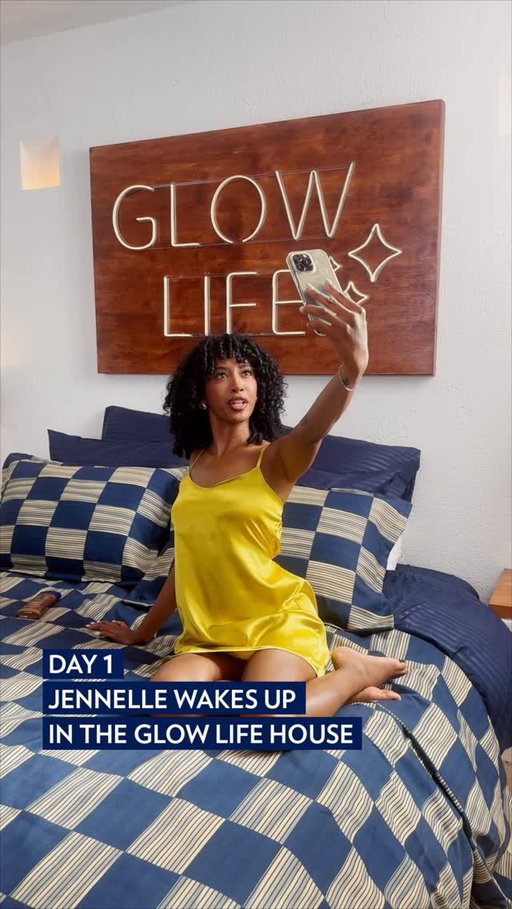 Watching @janacraig_ jump from Glow Life ✨ to Slow Life 💧with her Vaseline favs has me obsessed.

Me? Still out here chasing my Glow Life era and keeping the skin right and glowy.

Episode 2 drops next week. Stay tuned.