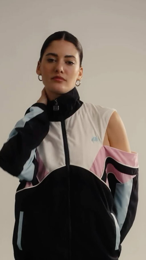 Heritage: clásicos italianos del sport, listos para jugar siempre a tu favor. Colección disponible.

#ellesse