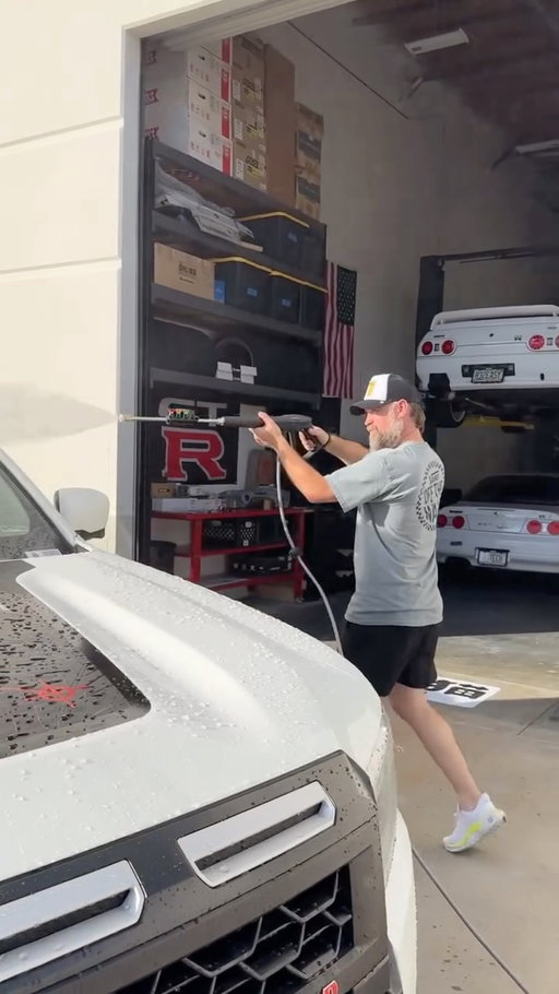 I needed a pressure washer for my personal workshop @roundcatgarage, where I work on my personal vehicles. The team at @giraffetools makes the ultimate solution! Compact, quiet, packed with features and useful accessories. If you’re in the market for one check out their sale by clicking the link in my bio and use code MICKEY to save an addition 10% off the sale price.