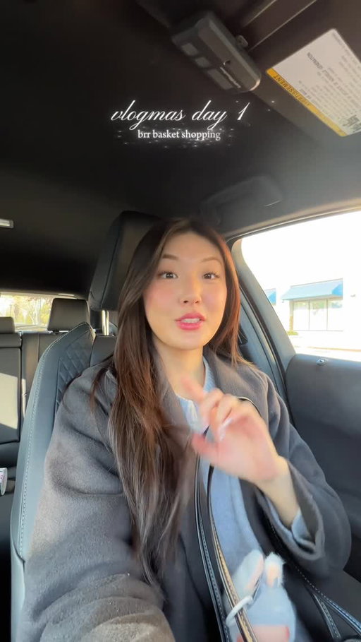 attempting my first vlogmas!! 🎄🤭

i’m gonna try posting on YouTube too- a longer version of my day so be sure to check it out! (hopefully l don’t flake lol) @marshalls @stanley_brand 

#vlog #vlogmas #brrbasket #brrbasketideas #vlogmasday1