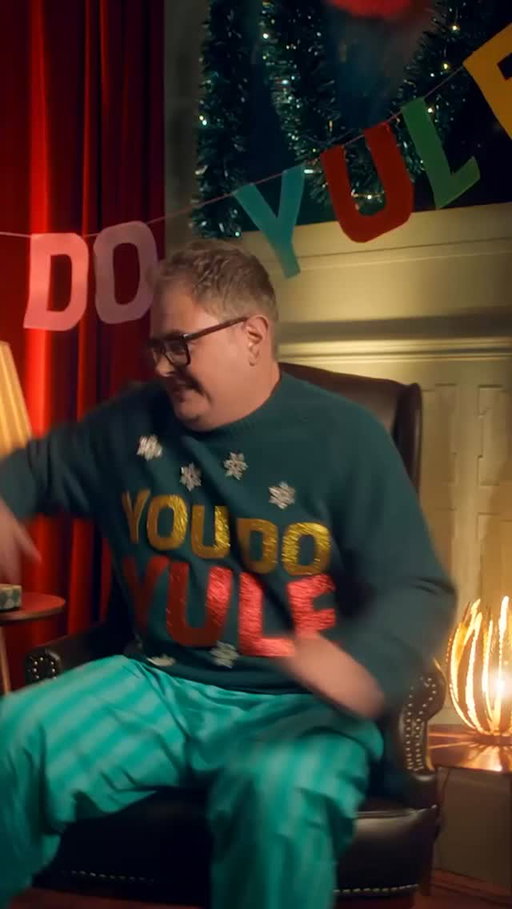 Here to help you do Christmas ✨ YOUR ✨ way

By manning the Deliveroo’s You Do Yule Hotline, I’ll be delivering personalised (and predictably hilarious) voice notes that you can pass on to someone you need to say something to, but aren’t sure how.

Send your festive “Trooth” to 07564986940. ☎️🎄

#YouDoYule