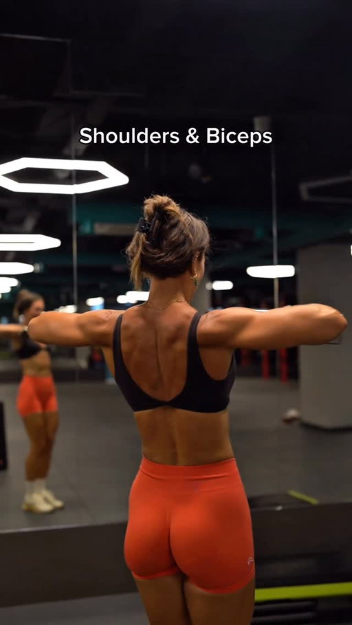 Shoulders & Biceps 💪🏼🔥 

Grab some dumbbells and complete:

1) Lateral Raise Extensions 
2) Neutral Grip Overhead Press
3) Hammer Curls
4) Alternating Frontal Raises 
5) Close Grip Diagonal Press
6) Underhand Frontal Raises
7) Close Grip Bicep Curls

More workouts Available via my App @growgirlapp 🩵

#shoulders #biceps #upperbody #shoulderworkout #bicepworkout