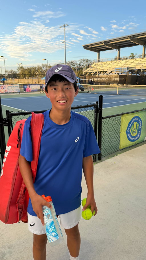HARUTO TAMAKI 🇯🇵🤐

The James Harden of junior tennis. Uses the leftiness to disrupt play with the fearhand. 

CHAIN LINK FENCE SNIPE

At the 2025 IMG International Tennis Championships only the Boys & Girls 18s are on green clay. 12s, 14s, 16s  are all on the hard courts.